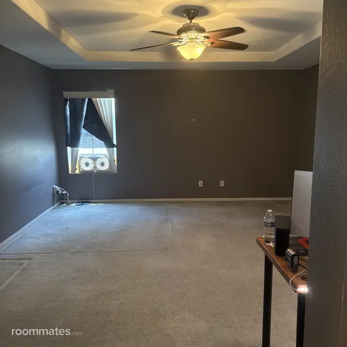 Room for rent in Chula Vista, CA $1800, house