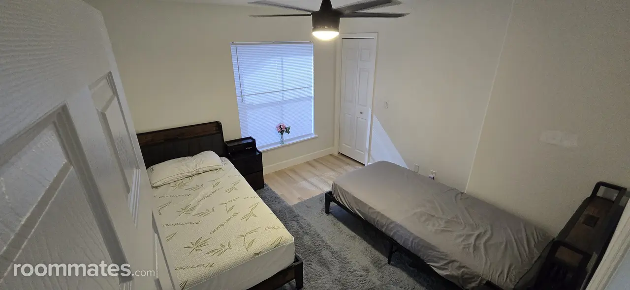 Room for rent in Clearwater, FL $1500, house