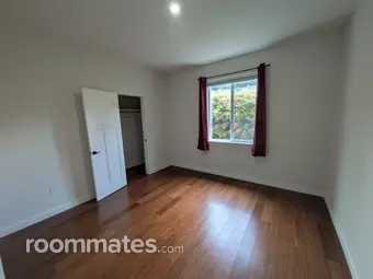 Room for rent in Gresham, OR $1000, house