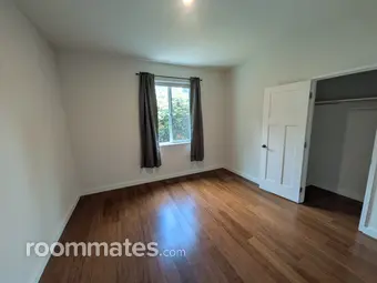 Room for rent in Gresham, OR $1000, house