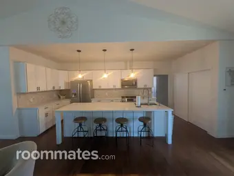 Room for rent in Gresham, OR $1000, house