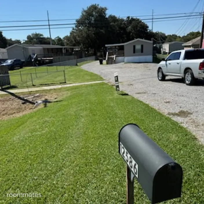 Room for rent in Belle Chasse, LA $500, house