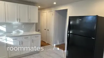 Room for rent in Hamden, CT $800, house