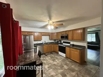 Room for rent in Madison, WI $1000, house