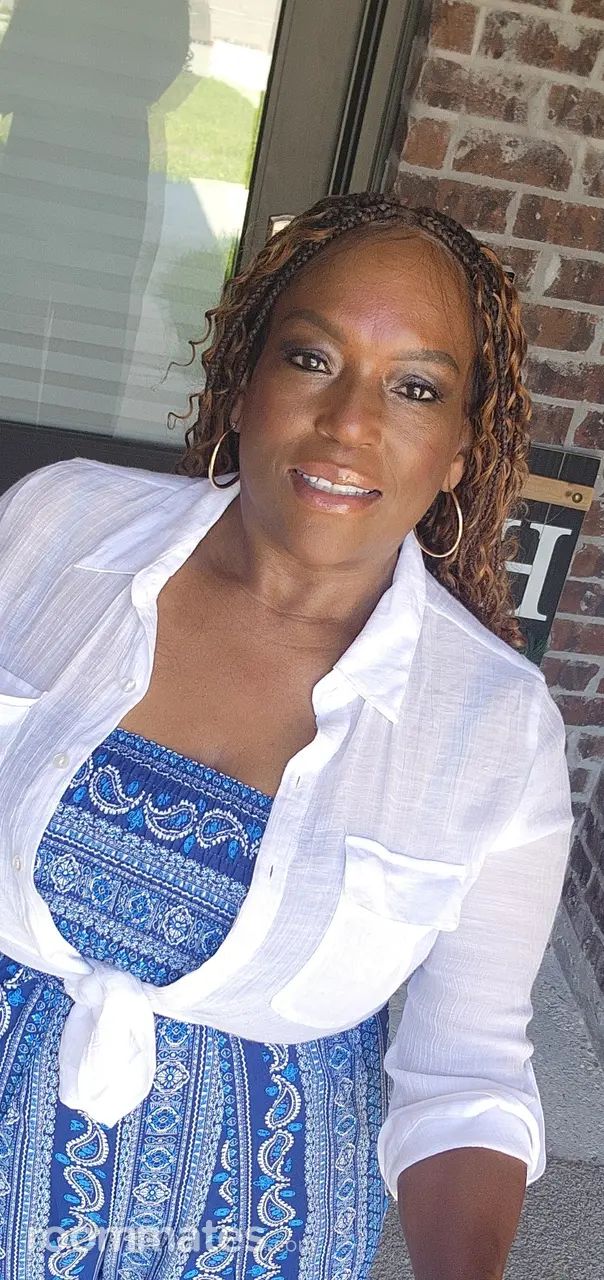 Profile photo 4 of 6