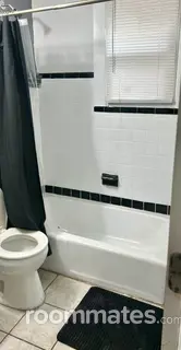 Room for rent in Jacksonville, FL $650, house