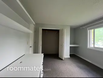 Room for rent in Saint Paul, MN $900, house