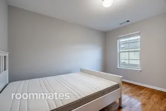 Room for rent in Lawrenceville, GA $800, house