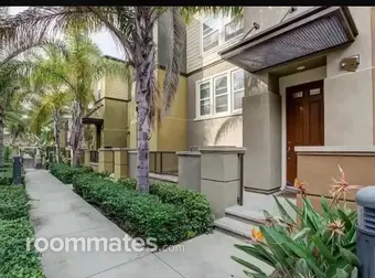 Room for rent in Newport Beach, CA $1200, townhouse
