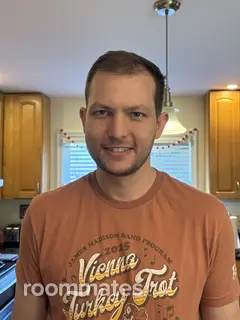 Roommate looking Falls Church, VA, $1000