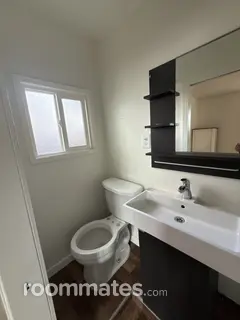Room for rent in Hayward, CA $825, house