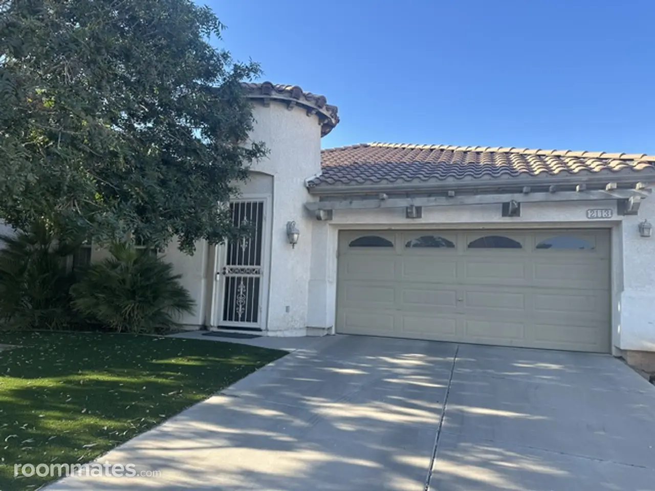 Room for rent in Phoenix, AZ $900, house