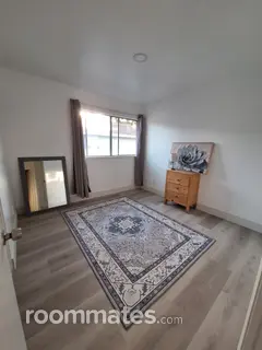 Room for rent in Huntington Beach, CA $1500, condo
