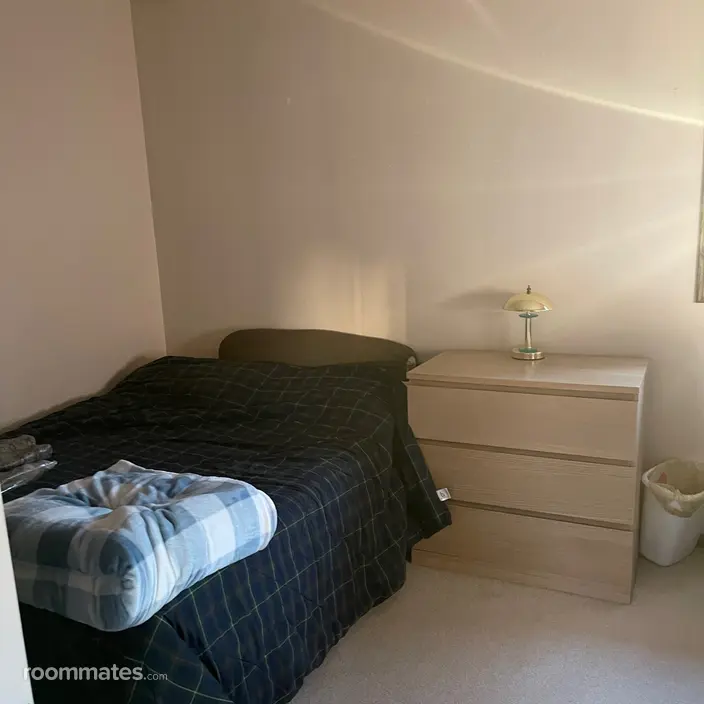 Room for rent in Bloomington, MN $600, house