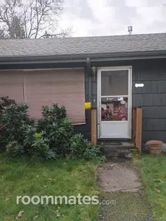 Room for rent in Portland, OR $750, house