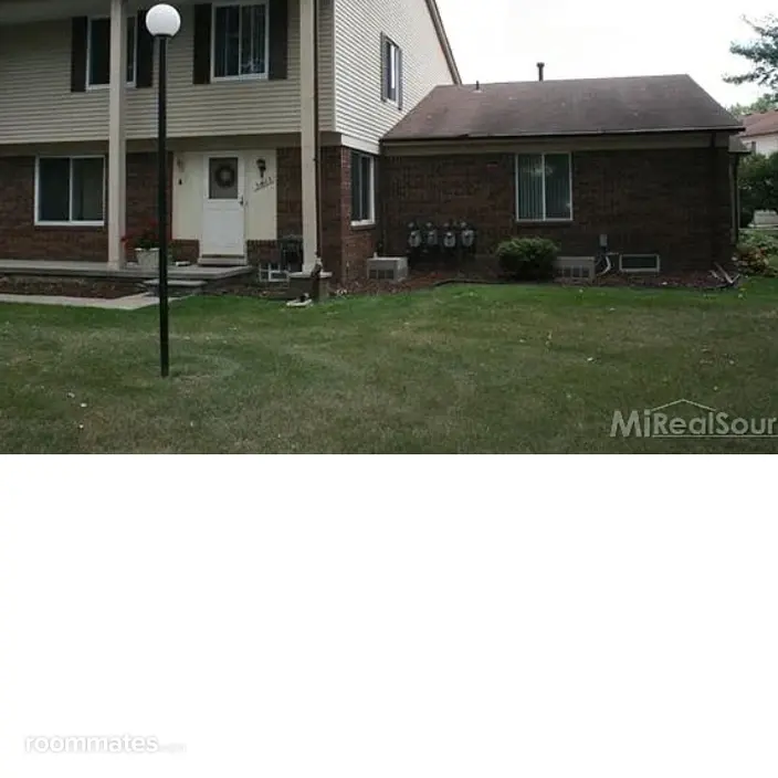 Room for rent in Chesterfield, MI $700, condo