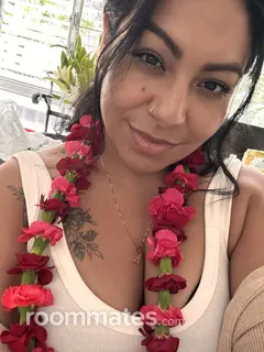 Roommate looking Waikīkī, HI, $1300