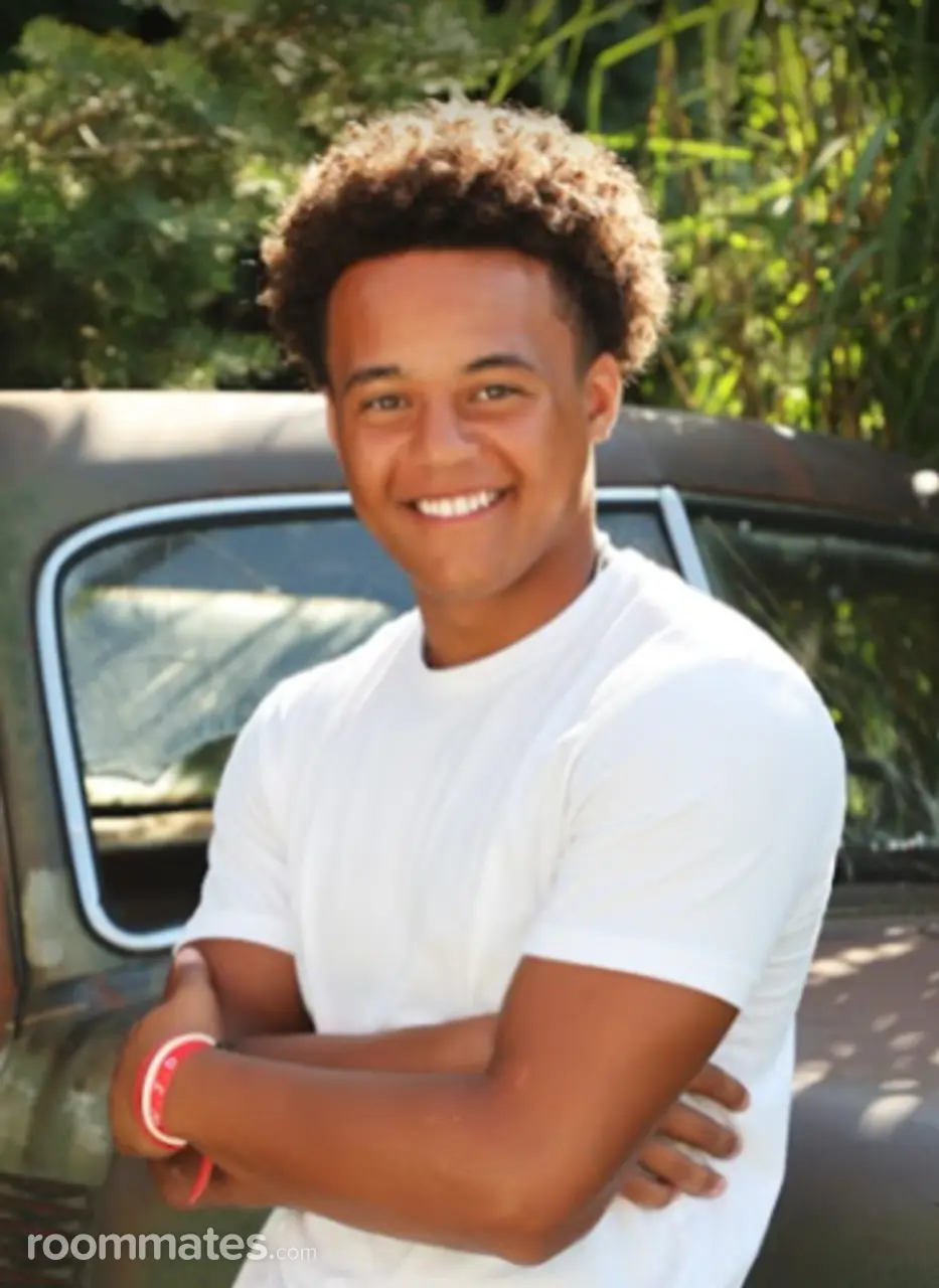 Profile photo 6 of 6