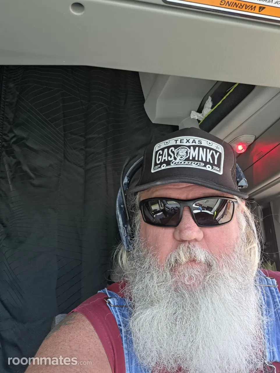 Profile photo 3 of 3
