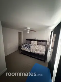 Room for rent in Dartmouth, MA $900, house
