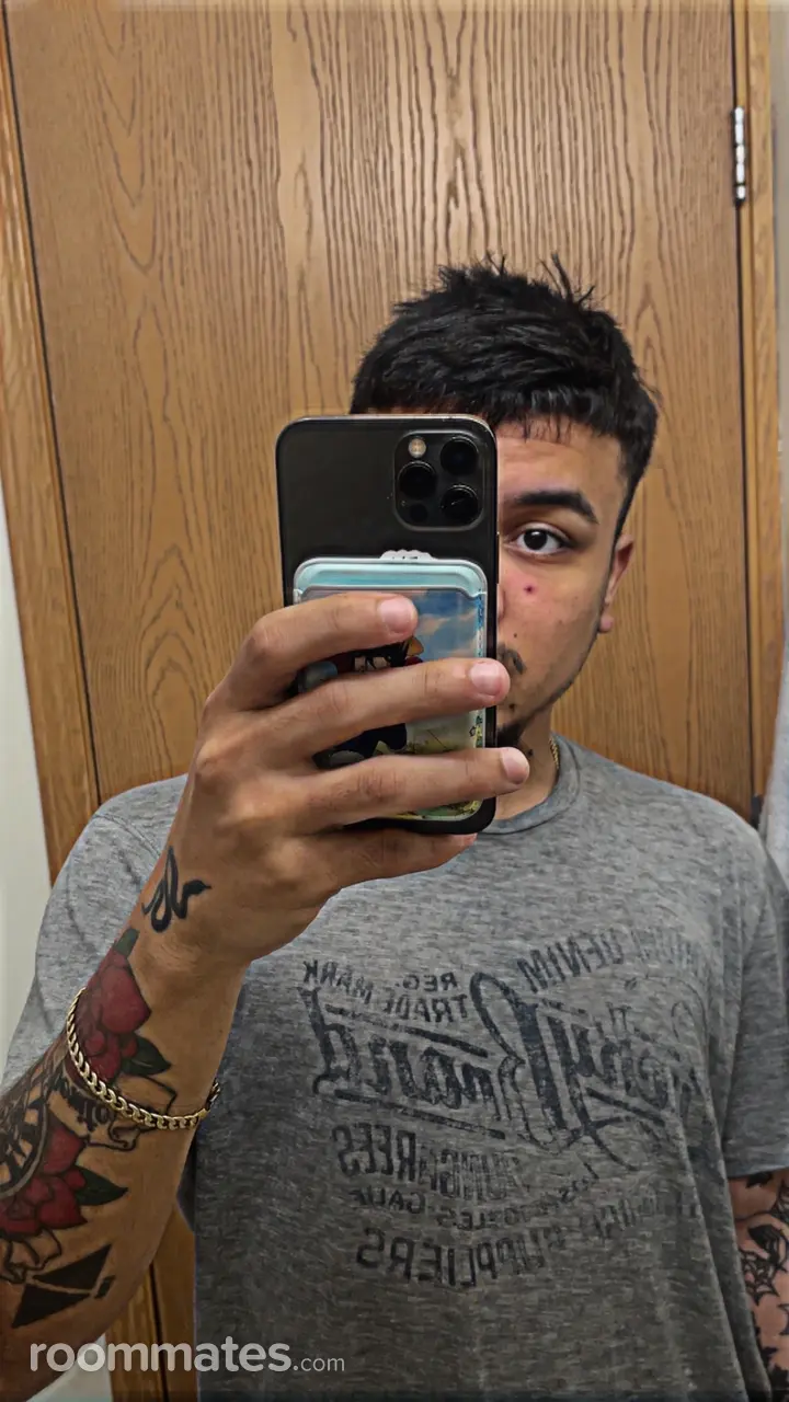 Profile photo 3 of 6