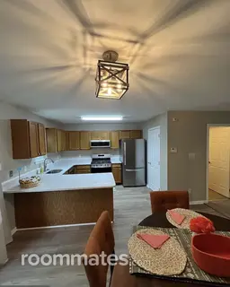 Room for rent in Pine Hill, NJ $800, townhouse