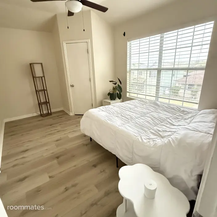 Room for rent in Austin, TX $900, house