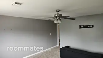 Room for rent in Los Angeles, CA $1200, house