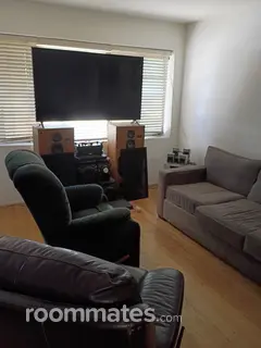 Room for rent in La Crescenta, CA $1800, house