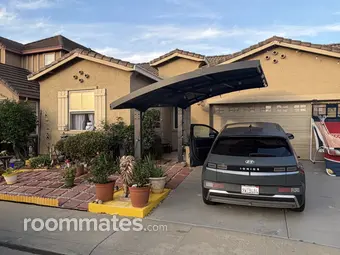 Room for rent in Rancho Cordova, CA $1200, house