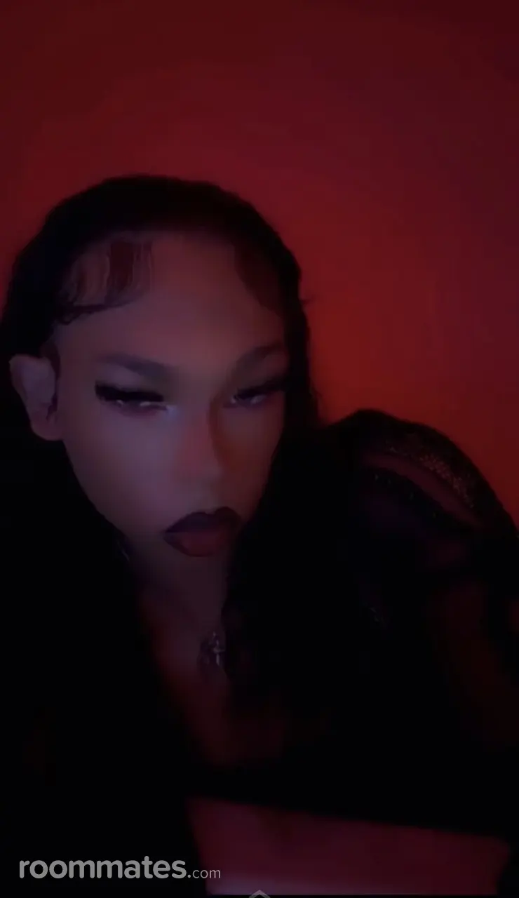 Profile photo 3 of 4