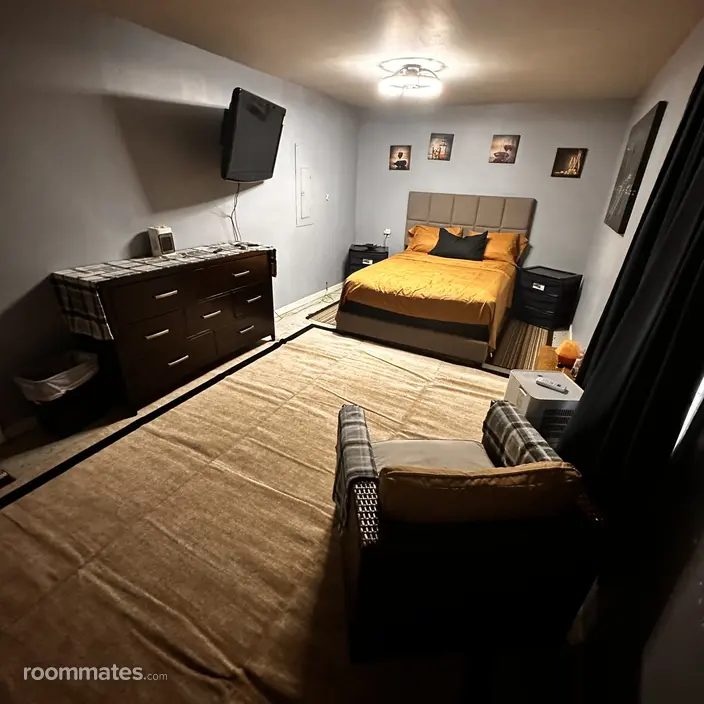 Room for rent in College Park, GA $700, house