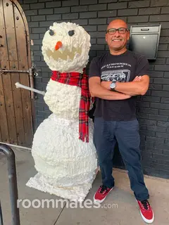Roommate looking Oxnard, CA, $1300
