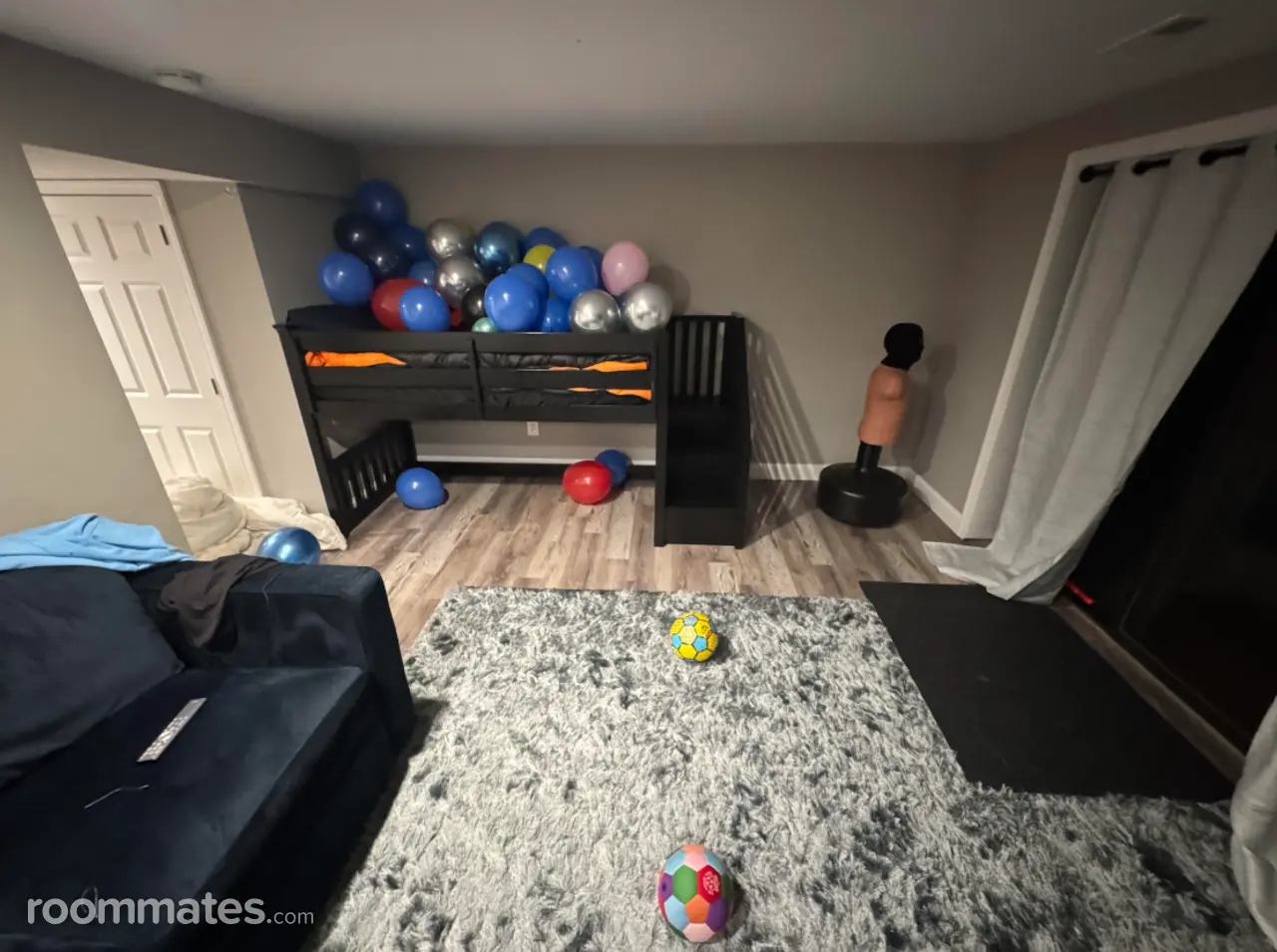 Profile photo 4 of 7