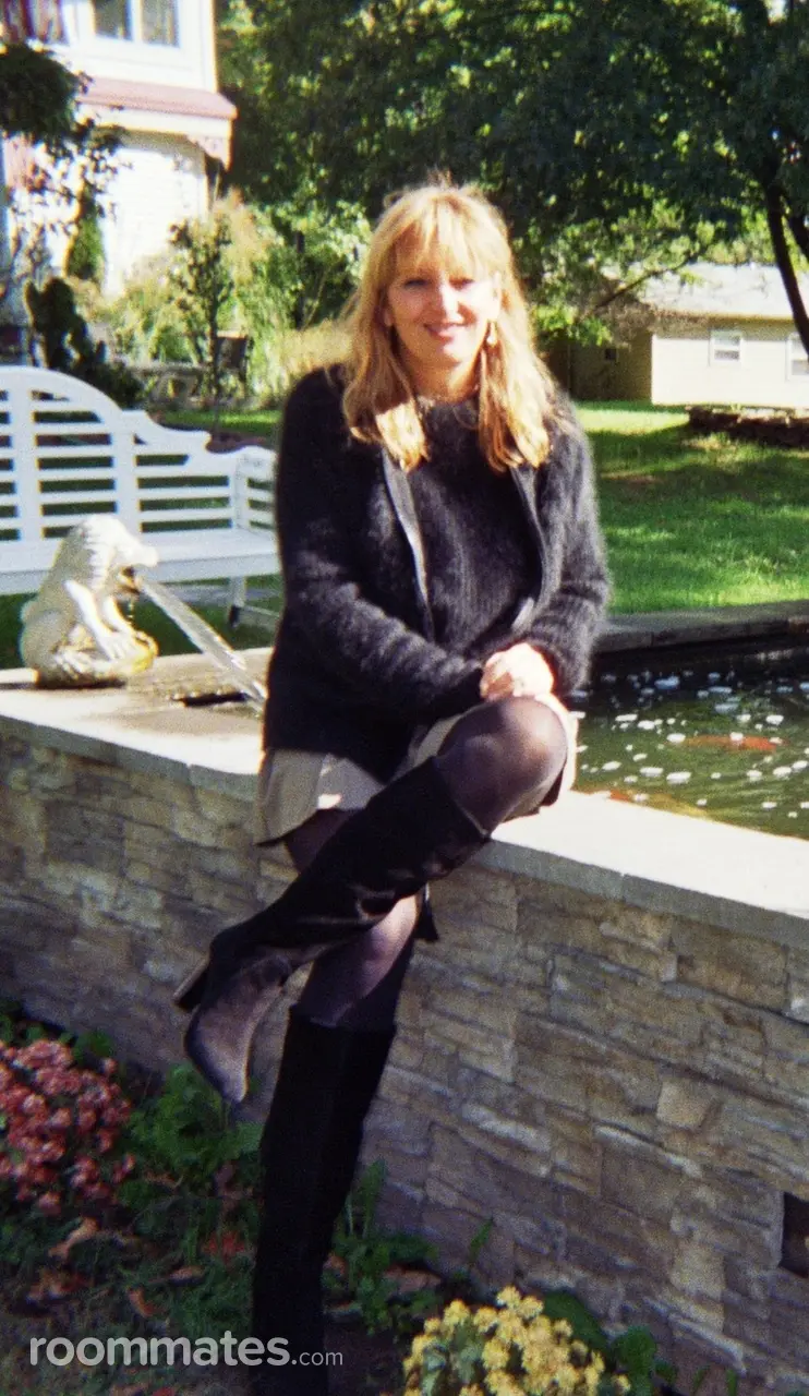 Profile photo 6 of 6