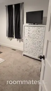 Room for rent in Portsmouth, VA $1000, house