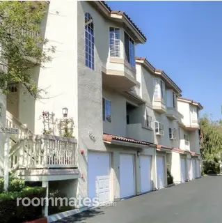 Room for rent in Westlake Village, CA $1600, townhouse
