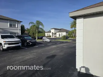 Room for rent in Melbourne, FL $850, condo