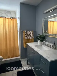 Room for rent in Indio, CA $1500, house