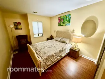 Room for rent in Reston, VA $2000, townhouse