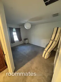 Room for rent in Holiday, FL $1000, condo
