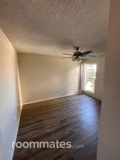 Room for rent in Seal Beach, CA $1100, condo