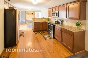 Room for rent in St. Paul Park, MN $1000, house