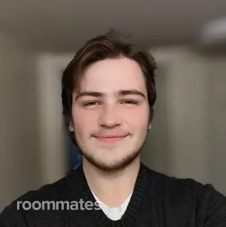 Roommate looking Bennington, VT, $1000