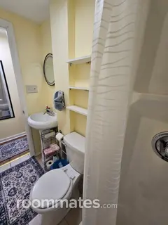 Room for rent in Philadelphia, PA $1150, house