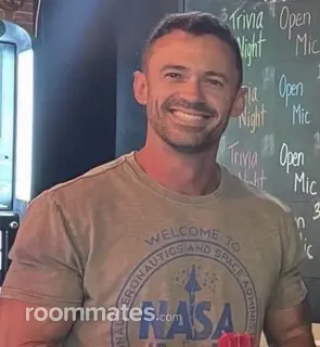 Roommate looking Los Angeles, CA, $1000