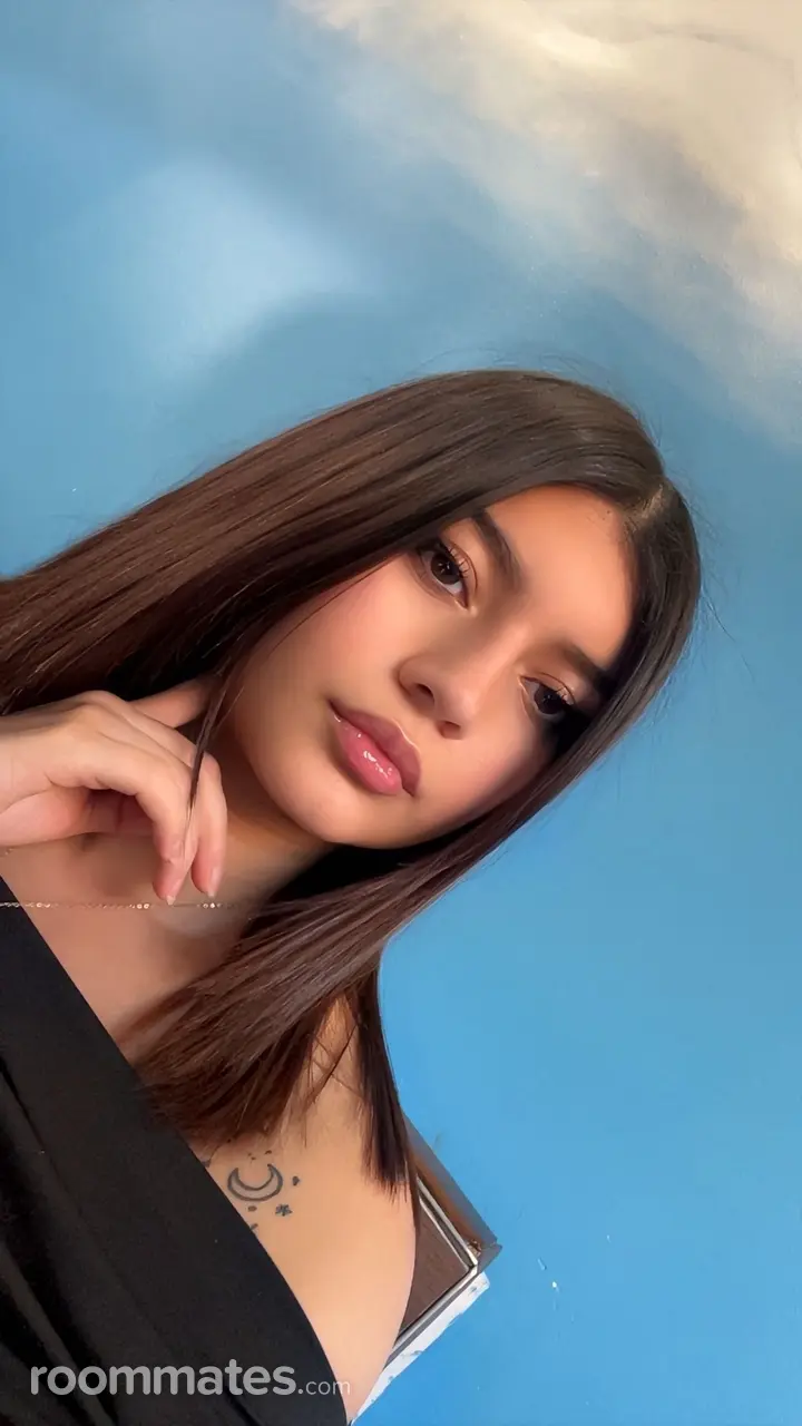 Profile photo 4 of 4