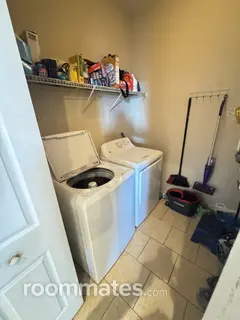 Room for rent in Apollo Beach, FL $750, house