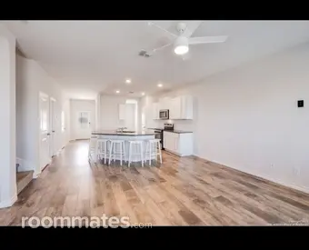 Room for rent in San Antonio, TX $700, house