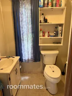 Room for rent in Fitchburg, MA $700, house